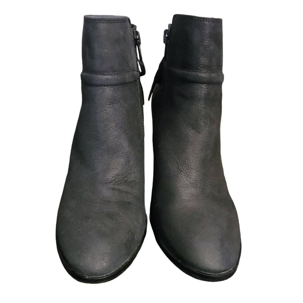 Gibson Latimer Black Cow Leather Bootie With Bow. Size 8